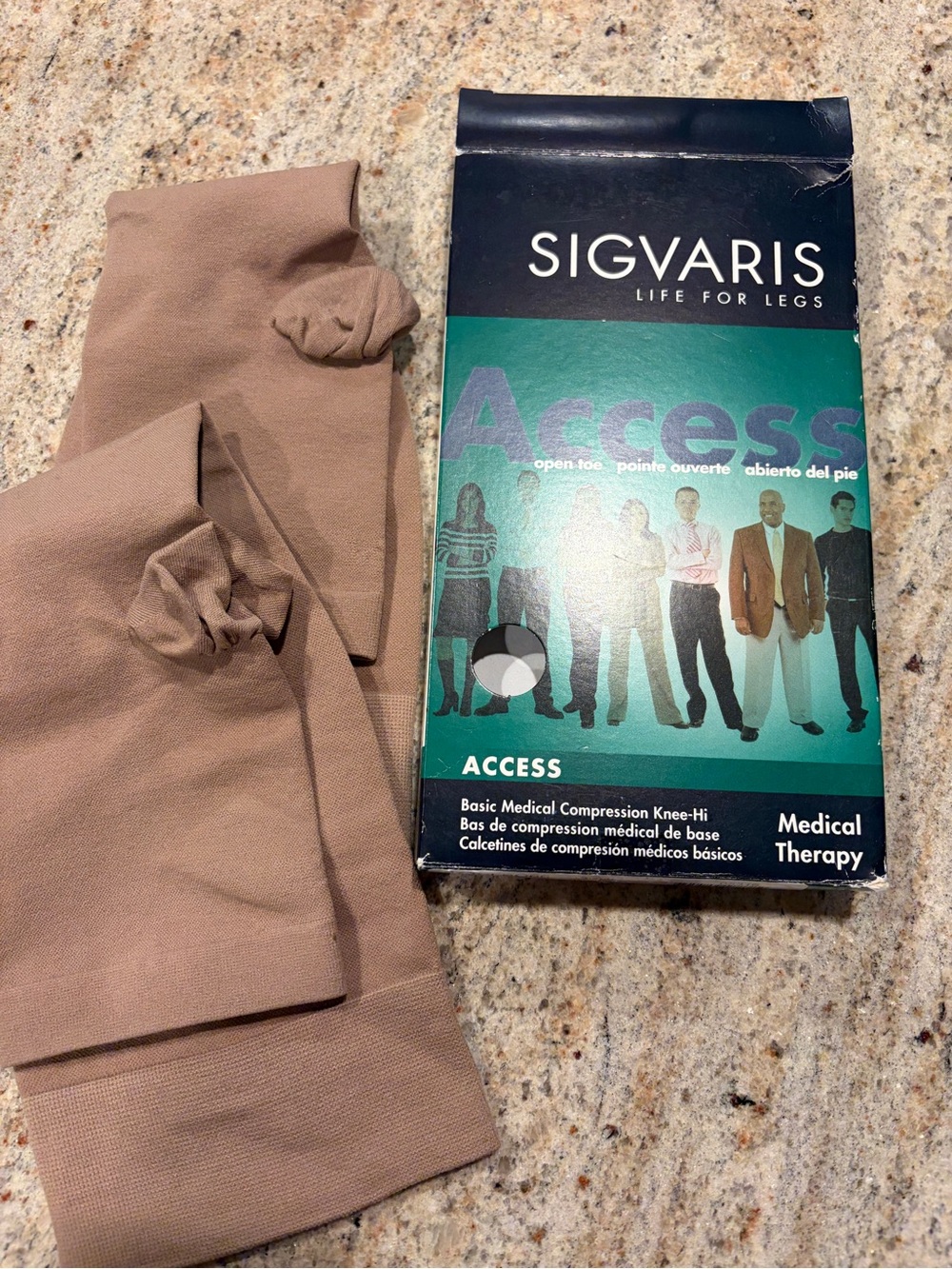 SIGVARIS Access Compression Knee-Highs in Beige